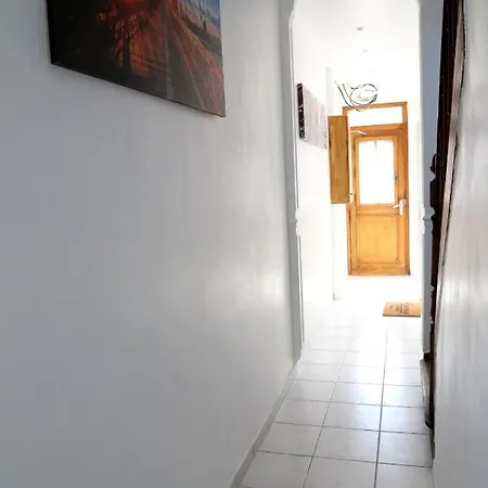 Pluton Appartement Saint-Quentin  Buitenkant foto
